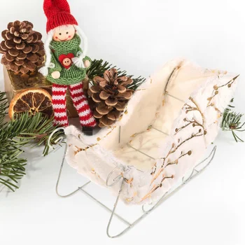 Šventinis dekoravimas Kalėdinis namų tortas Kalėdinės dovanos Rogių ornamentas Zomšos kalėdinis stalviršis Dekoratyvinis