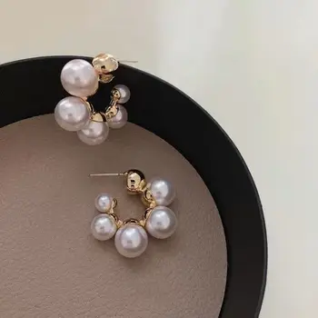 Vintažiniai moteriški papuošalai C formos netaisyklingi perlų auskarai Universalus temperamentas Auskarų auskarai Auskarai 2021 Nauja