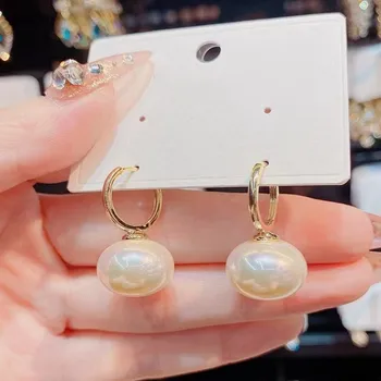 Temperamentinga tendencija Imituoti perlų lankų auskarai Korėjietiškas dizainas Sense elipsės formos dirbtinio perlo auskarai sagtis