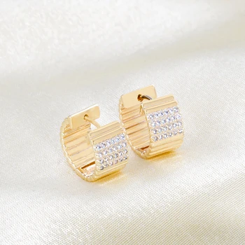Kvadratiniai inkrustuoti cirkoniniai auskarai Paprasti mados klasikiniai papuošalai variu dengti 18K aukso kasdienio aksesuaro dovana vyrams ir moterims