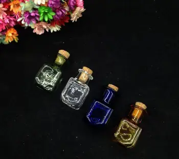 50 vienetų 4 spalvų skaidraus stiklo butelių su kamštiniais kamščiais gali padaryti norus buteliukaikvepalų butelių pakabos