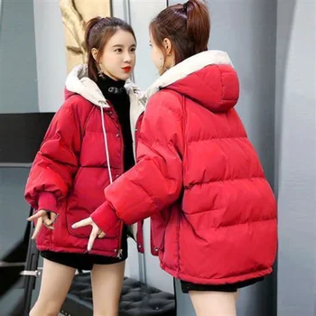 Moteriškas medvilninis paltas 2023 nauja žieminė striukė Moteriška laisva didelio dydžio parkas su gobtuvu drabužiai Trumpas šiltas virš palto