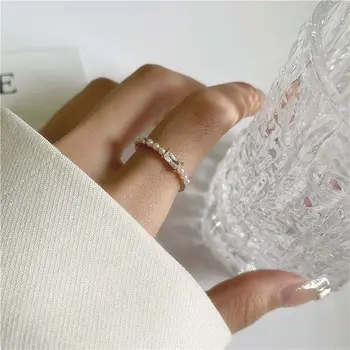 Elegantiškos minimalistinės gėlių merginos dovanoja ledi su cirkono perlų žiedais Moteriškas piršto žiedas Korėjietiško stiliaus geometriniai žiedai