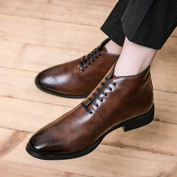 Plius dydis 38-48 Miesto tipo vyrai Brogue odiniai batai Mada Amerikietiško stiliaus verslo kulkšnies batai Vyriški laisvalaikio batai Vyrai Daliy batai