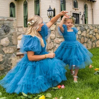 Tiulis Mamytė ir aš Derančios suknelės Pakopiniai raukiniai Linija Nuotakos suknelė Motinos ir dukros mergaitės Šeimos apranga Fotografijos suknelė