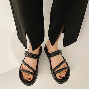 2023 Mada Moteriški batai Pagrindinės moteriškos šlepetės Vasaros laisvalaikio šlepetės Moterys Plokščias su batais Ponios Zapatillas De Mujer