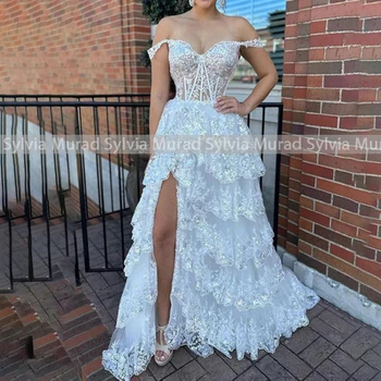 2024 Nėrinių pakopa A linijos vestuvinė suknelė su šoninėmis atskaldytomis aplikacijomis nuo pečių ilgos moteriškos suknelės Nuotakos suknelė