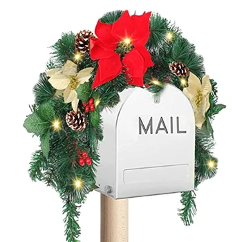 Kalėdų pašto dėžutė Kalėdinė lauko kalėdinė pašto dėžutė Dekoras su lemputėmis Uogų raudonų gėlių klasteriai Kankorėžiai