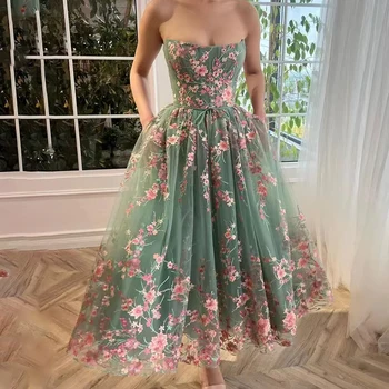 3D gėlės Prom suknelės moterims 2023 Tiulio be petnešėlių arbatos ilgis su klostėmis A-Line specialūs renginiai Vestuvių šventės vakarėlis