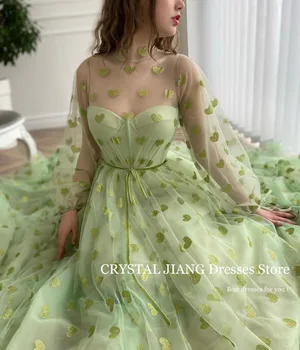 Prom suknelės aukštu kaklu Tiulis su žaliomis spausdintomis širdimis pilnomis pūstomis rankovėmis A Line Floor Lengthفستان سهرة نسائي سعودية