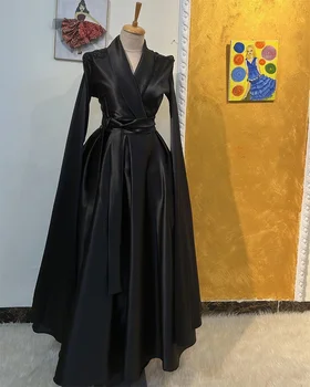 V Neck Prom chalatai ilgomis rankovėmis Satin Oficialios vakarinės suknelės Juodos plisuotos A linijos elegantiška proginė suknelė moterims 2023