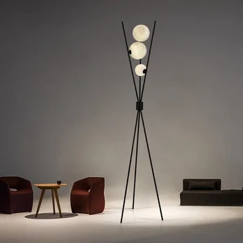 Šviesus prabangus minimalistinis grindų šviestuvas Modernus menas Dizainas Grindys Miegamasis Naktinis staliukas Net Raudonas Svečių kambarys