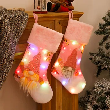 2021 Rožinė kalėdinė kojinė Audinys Kalėdų senelio kojinės Dovanų vaikiškas saldainių krepšys su lemputėmis Švytintis Rudolphas Navidadas Pakabinamas kojinių dekoras