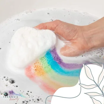 Rainbow Cloud Bath Bomb Naudinga šveičiamoji drėkinamoji priemonė Spalvinga jūros druskos vonia Druskos rutulys Natūralus rankų darbo sausos odos masažinis šepetys
