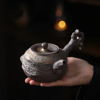 Akmens masės Taihu ežero akmens šoninės rankenos puodas Rankų darbo senas vulkaninio molio arbatinukas Buitinis japoniško stiliaus arbatos užpilas Arbatos virdulys