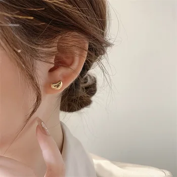 Nauji vintažiniai korėjietiški auskarai moterims Paprasta elegantiška mėnulio forma Pradurta maža žavesys Ausų papuošalai Ponios mados dovana