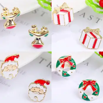 Kalėdiniai auskarai Europoje ir Amerikoje Kalėdiniai auskarai Komplektas su cirkonio snaigės varpeliu Kalėdiniai auskarai