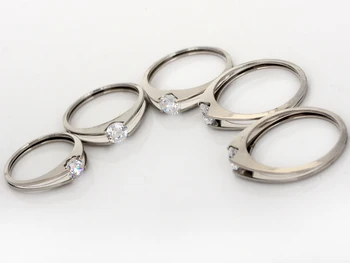 36vnt Didmeninės prekybos partijos Korėjos subtilūs apvalūs kubiniai cirkoniniai žiedai moterims vyrams Vestuvinis plieninis žiedas Mada Papuošalai Dovanos звенеть