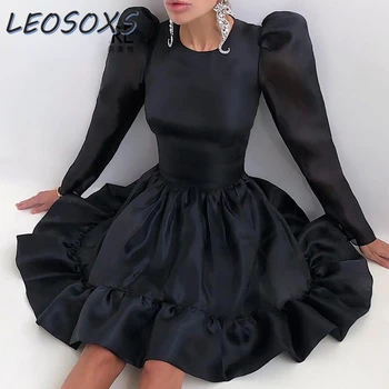 Moterų naujoji rudens socialite Hepburn stiliaus suknelė Plisuotas dizainas Sense Round-Neck Puff Sleeve Aukšta juosmens elegantiška juoda mini suknelė