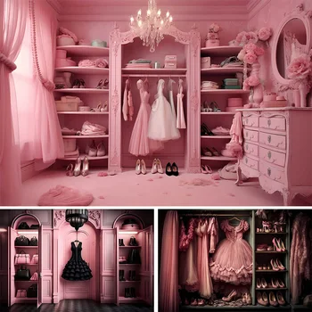 Rožinė mados lėlių spinta ir rausvos medinės grindys Fonas Juoda suknelė kabo nuo kambario lubų Fotografijos fonas